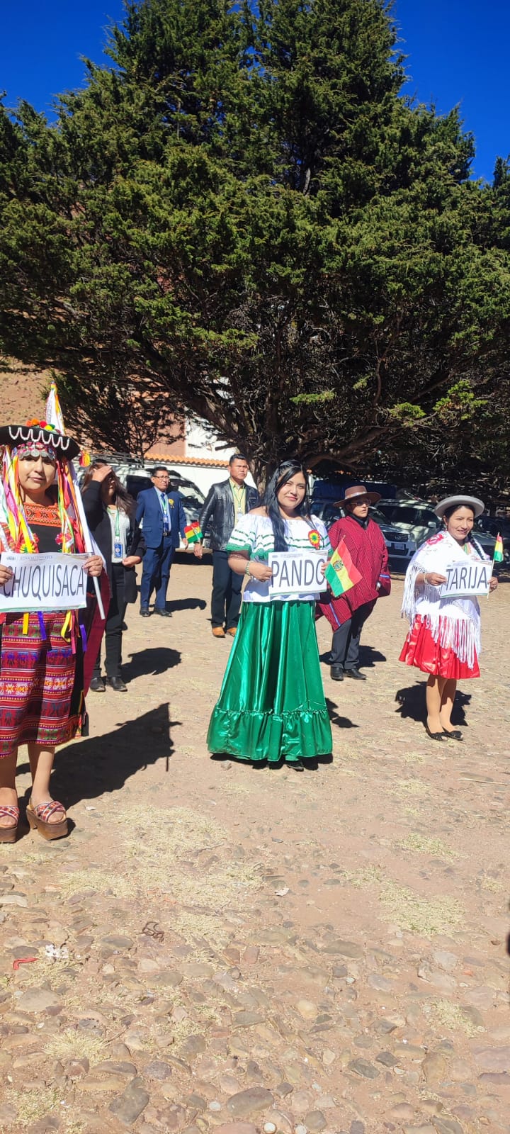 Caquiaviri inicio homenaje al CCI Aniversario de la amada Bolivia